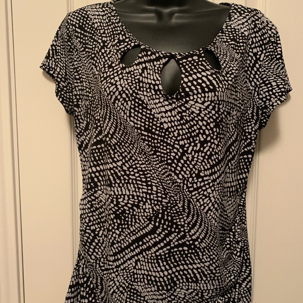 NYC shirt size M